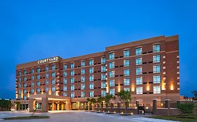 Courtyard By Marriott Dallas Frisco